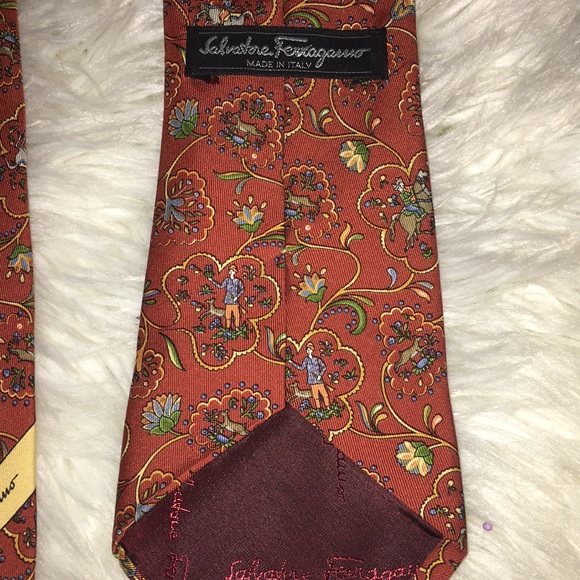 Ferragamo Tie - Picture 5 of 6